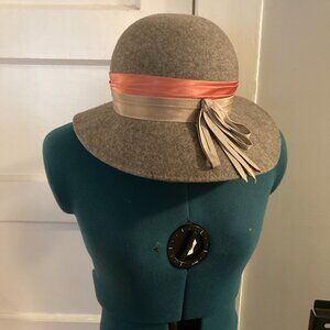 Vintage wool felt hat